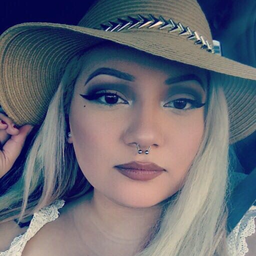 Meet your Posher, Shirley